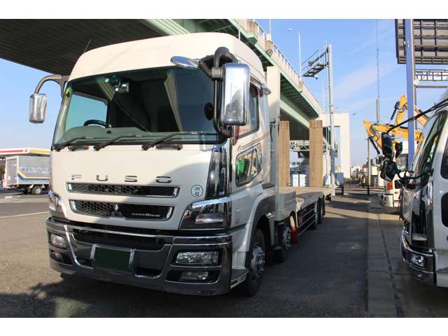 Mitsubishi Fuso Super Great 3