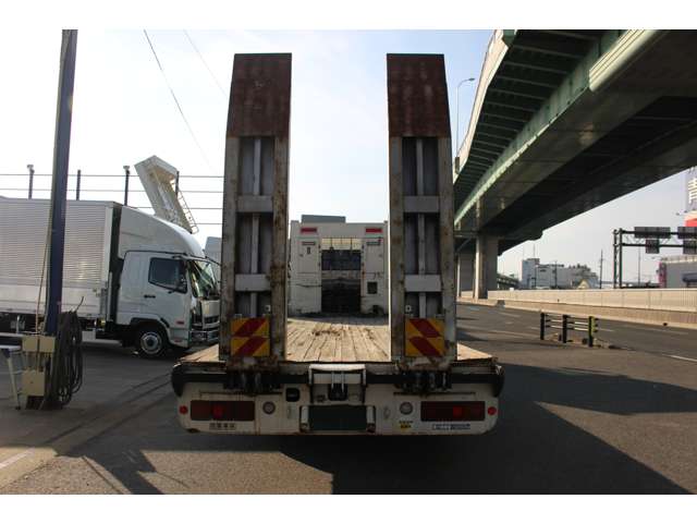 Mitsubishi Fuso Super Great 5