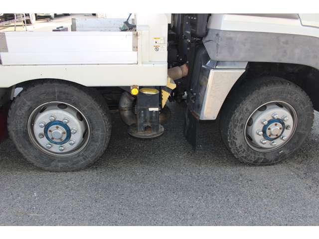 Mitsubishi Fuso Super Great 8