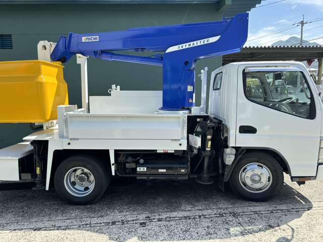 Mitsubishi Fuso Canter 9