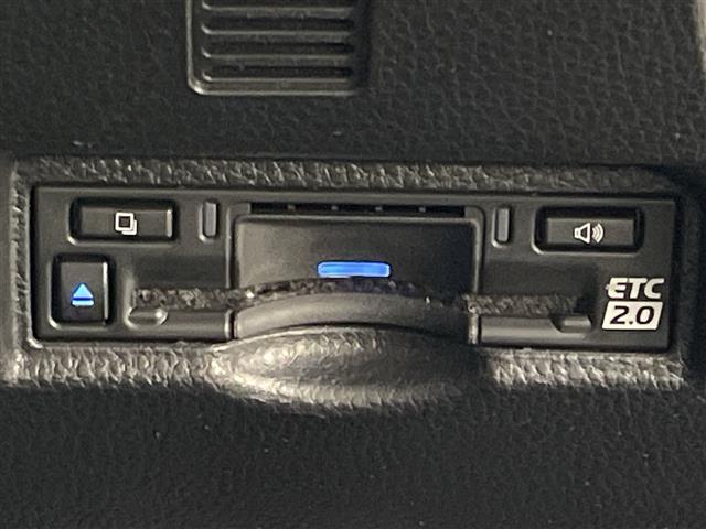 Toyota Noah 12