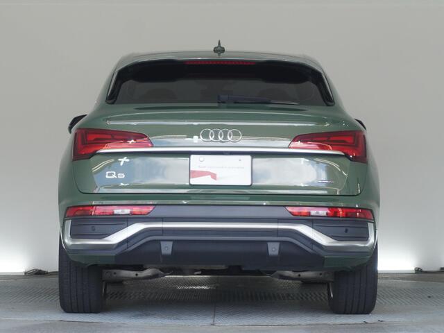 Audi Q5 Sportback 6