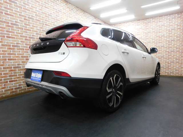 Volvo V40 Cross Country 4