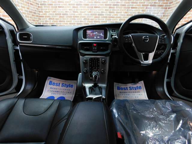 Volvo V40 Cross Country 5