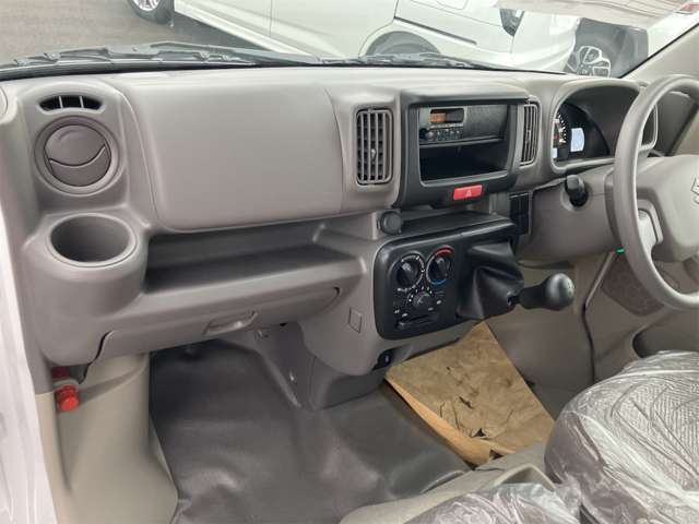 Suzuki Every 12