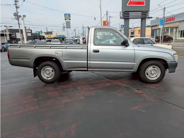 Toyota Hilux 4
