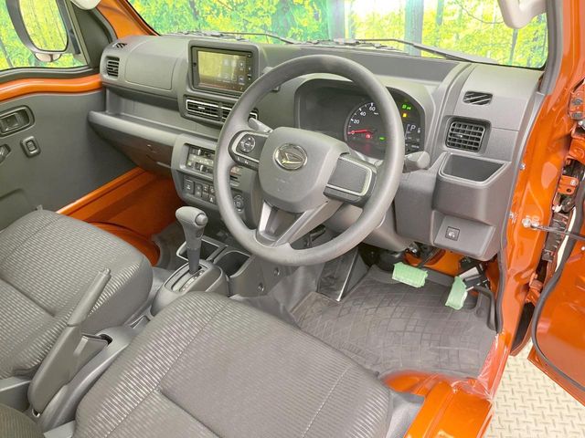 Daihatsu Hijet Truck 2
