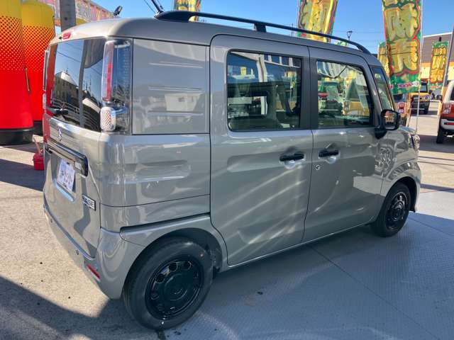 Suzuki Spacia Base 4