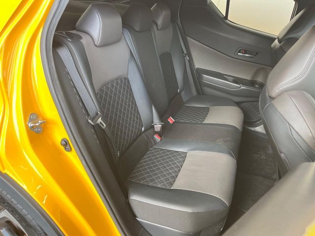 Toyota C-HR 9