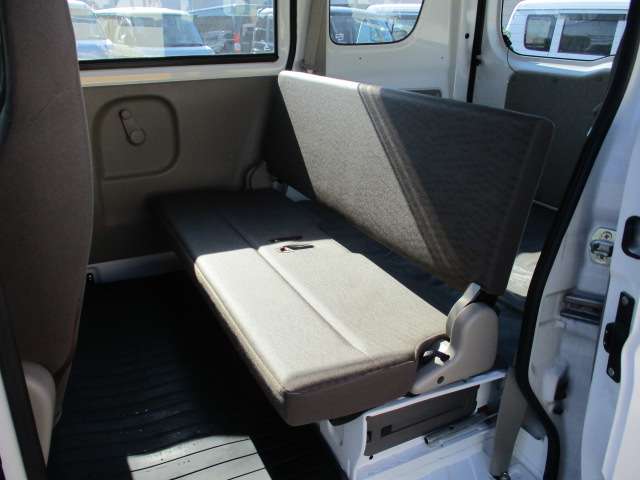 Nissan NV100 Clipper 11