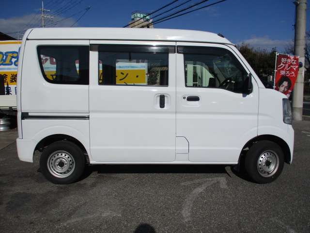 Nissan NV100 Clipper 8