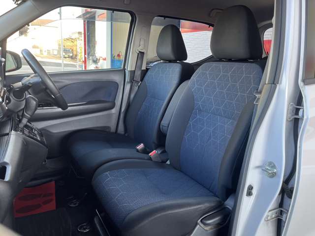 Mitsubishi eK X 6