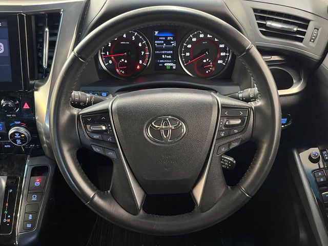 Toyota Vellfire 12