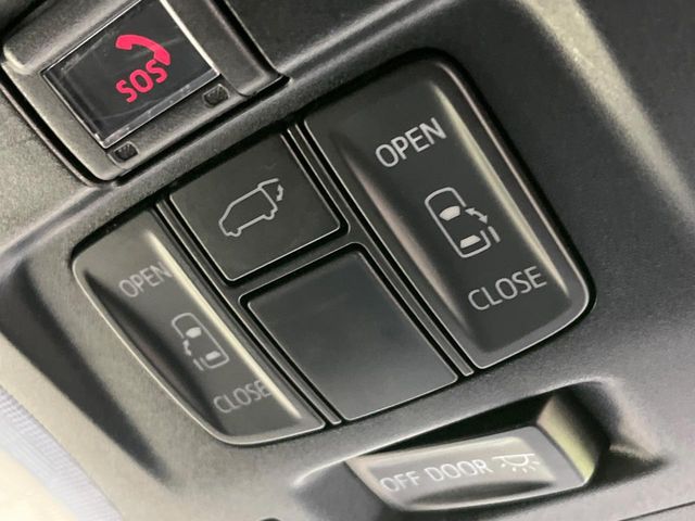 Toyota Vellfire 4
