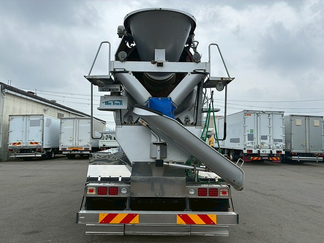 Hino Profia 12