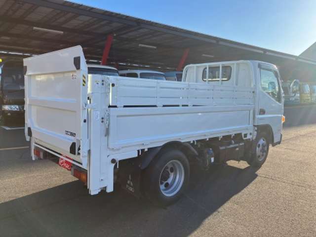 Mitsubishi Fuso Canter 9