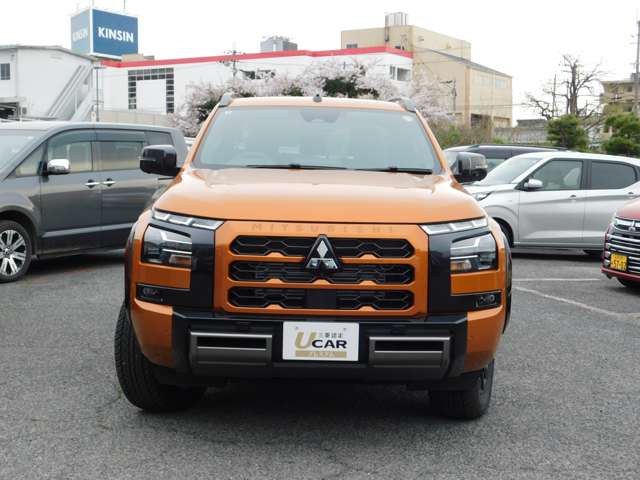 Mitsubishi Triton 2
