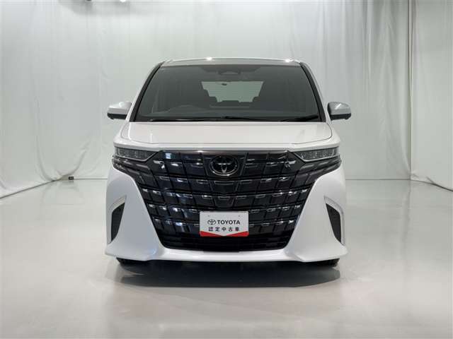 Toyota Alphard 3