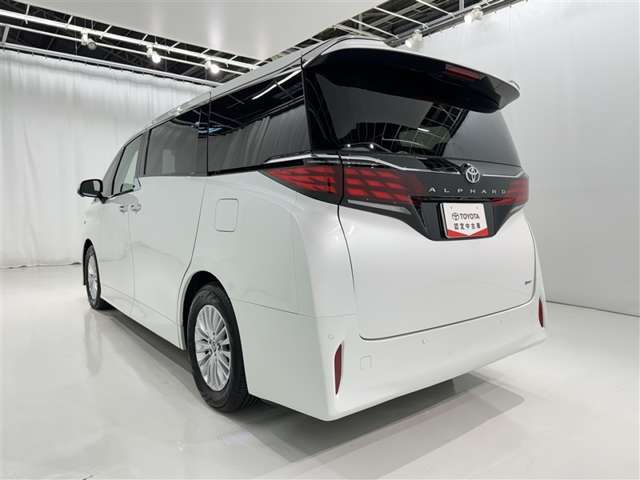 Toyota Alphard 5