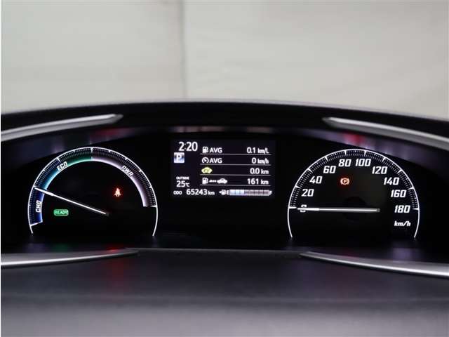 Toyota Sienta 11