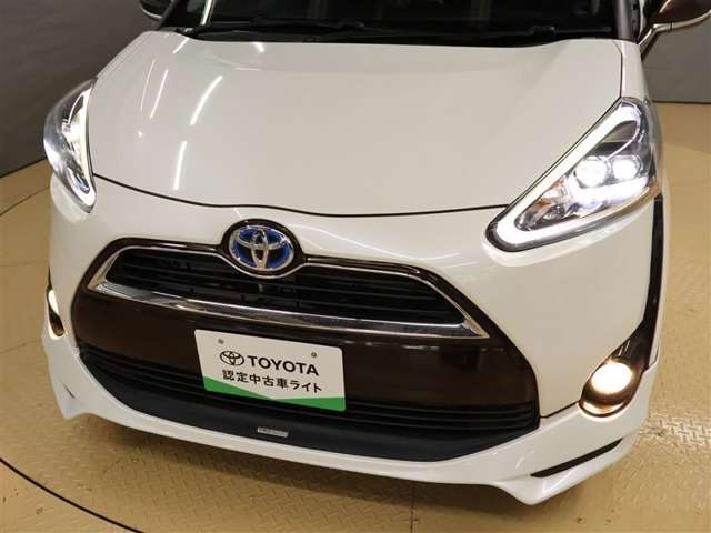 Toyota Sienta 9