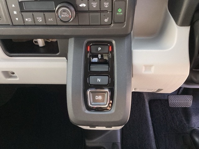 Honda N-VAN 11