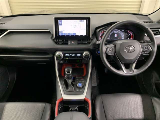 Toyota RAV4 8