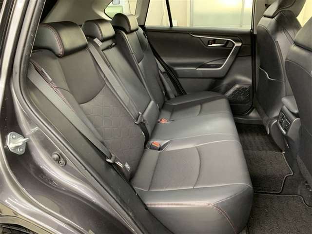 Toyota RAV4 10