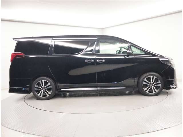 Toyota Alphard 2