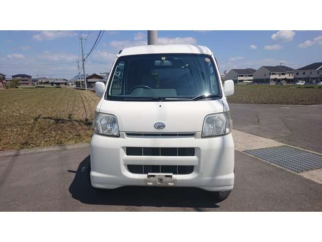 Daihatsu Hijet Cargo 2