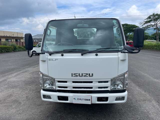 Isuzu Elf 2