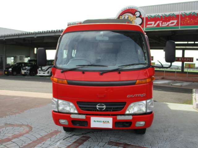Hino Dutro 2
