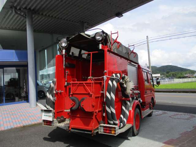Hino Dutro 6