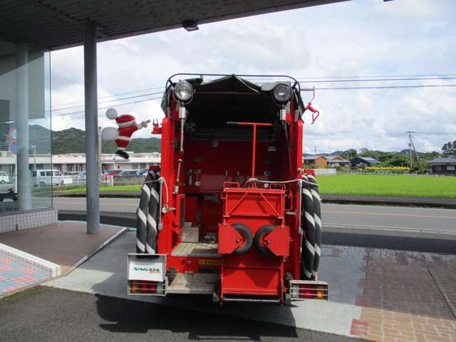 Hino Dutro 7