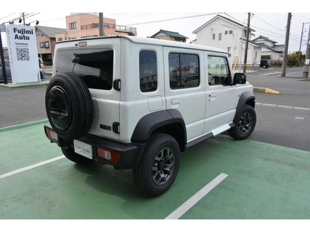 Suzuki Jimny Nomade 10