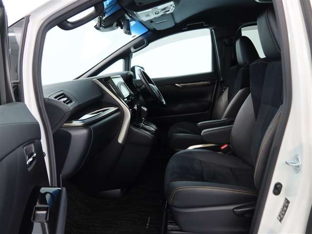 Toyota Alphard 11