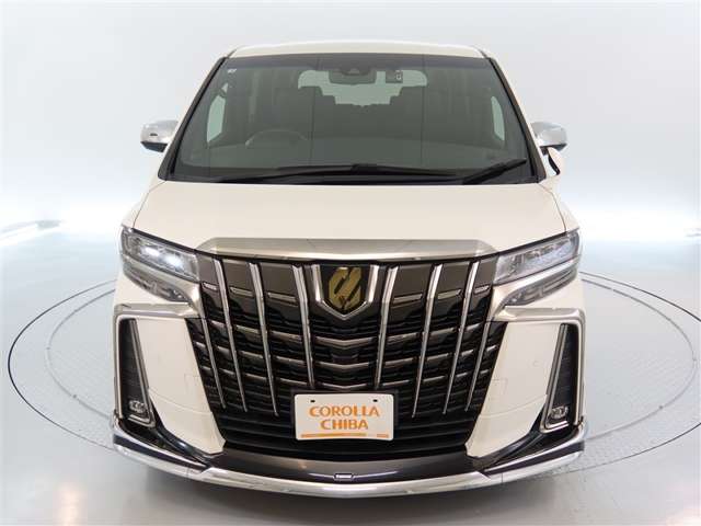 Toyota Alphard 2