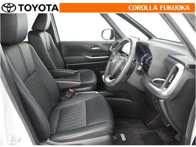 Toyota Noah 11