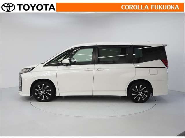 Toyota Noah 6