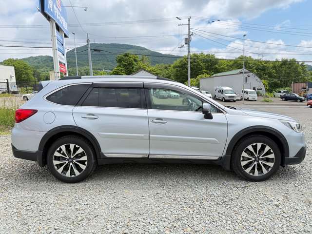 Subaru Legacy Outback 5
