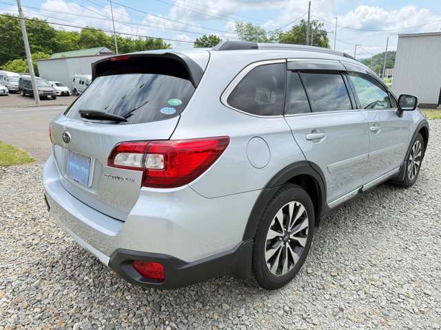Subaru Legacy Outback 6