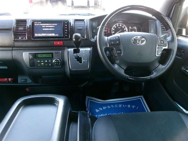 Toyota Hiace Van 2