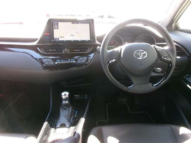 Toyota C-HR 2