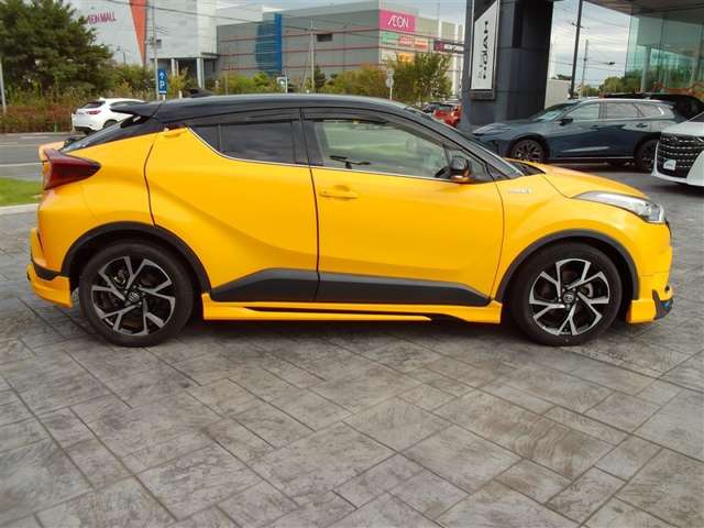 Toyota C-HR 6