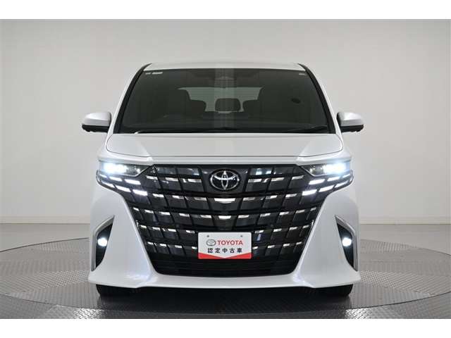 Toyota Alphard 2