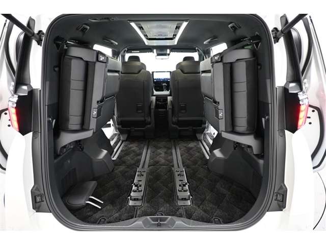 Toyota Alphard 8