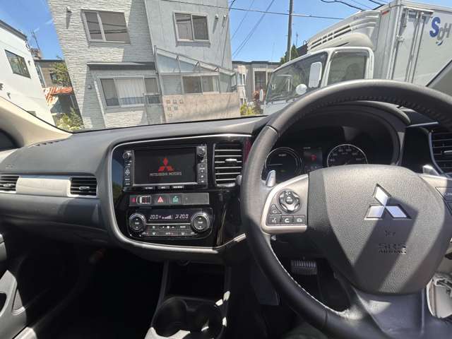 Mitsubishi Outlander PHEV 11