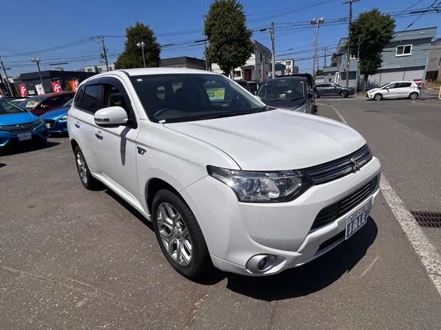 Mitsubishi Outlander PHEV 3