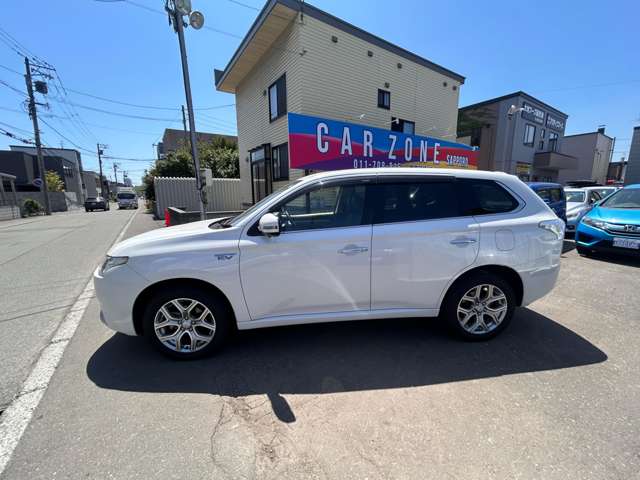 Mitsubishi Outlander PHEV 5