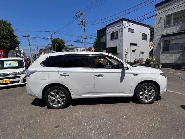 Mitsubishi Outlander PHEV 6